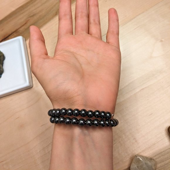 Crackled Quartz Hematite Memory Wire Wrap Bracelet - Picture 8 of 9